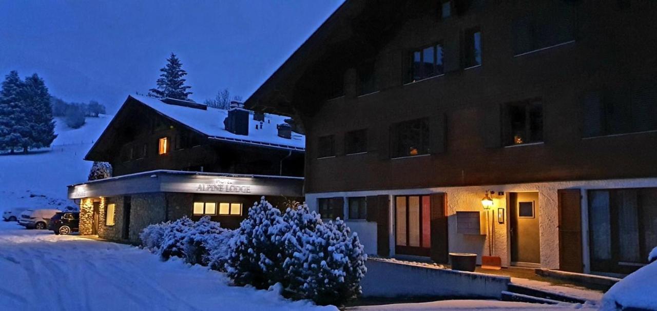 Hotel Alpine Lodge Gstaad Exterior photo